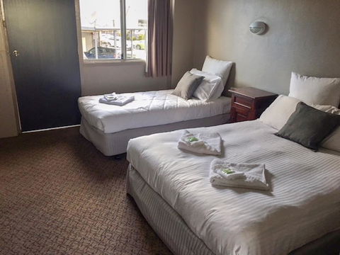Commercial Hotel Motel Lithgow - Tourism TAS 12