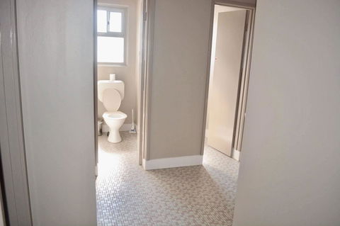 Commercial Hotel Motel Lithgow - Tourism TAS 25