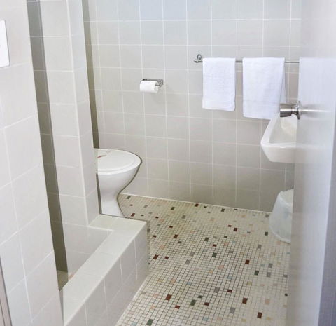 Commercial Hotel Motel Lithgow - Tourism TAS 16