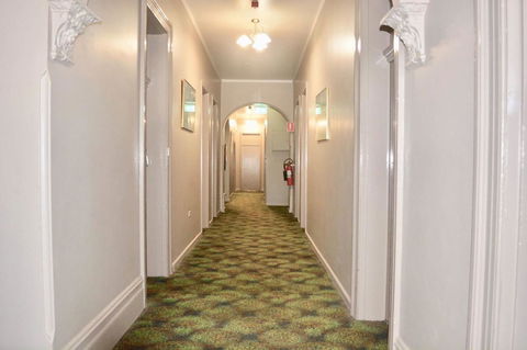 Commercial Hotel Motel Lithgow - Tourism TAS 13