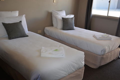 Commercial Hotel Motel Lithgow - Tourism TAS 6
