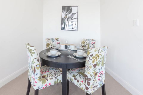 Two Bedders Apartment With Stunning Water View - Tourism TAS 17