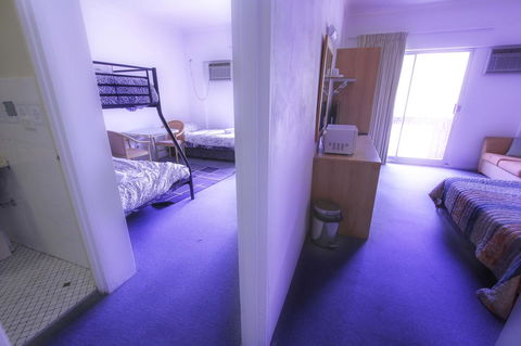 Rest Easy Motel - Tourism TAS 1