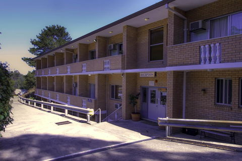 Rest Easy Motel - Tourism TAS 21