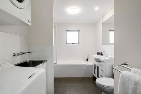 Quest Wollongong - Tourism TAS 1