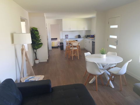 Golden Hill Cottage - Hobart Tourism 8