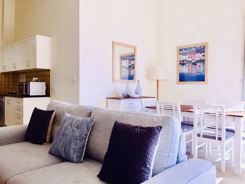 Boathouse Resort (Water Front) - Hobart Tourism 8