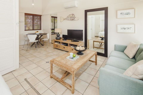 Julians Apartments - Hobart Tourism 17