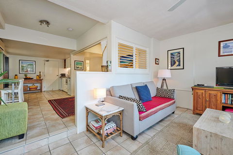 Julians Apartments - Hobart Tourism 3