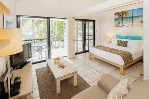 Julians Apartments - Hobart Tourism 12