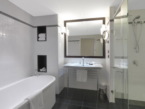 Amora Hotel Jamison Sydney - Tourism TAS 33