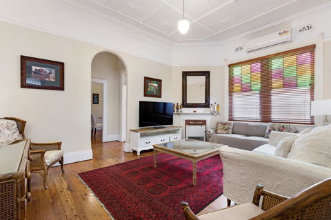 Drummoyne 3 Bedroom Home (62ALE) - Tourism TAS 1