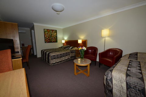 Winning Post Motor Inn - Tourism TAS 20