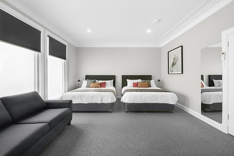 Horse And Jockey Hotel Homebush - Tourism TAS 1