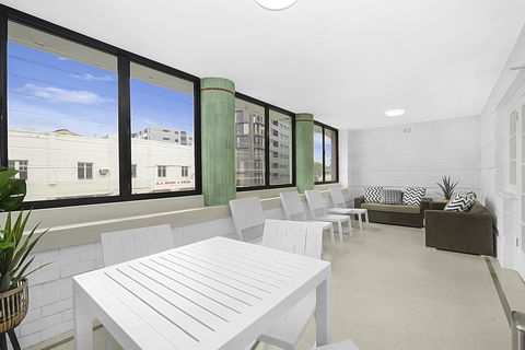 Horse And Jockey Hotel Homebush - Tourism TAS 21
