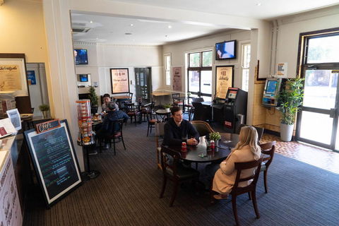 Horse And Jockey Hotel Homebush - Tourism TAS 27