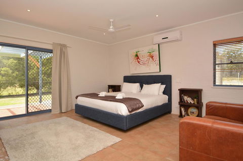 JE Guesthouse, Central To All The Hunter Valley Has To Offer - Hobart Tourism 17