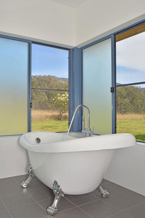 JE Guesthouse, Central To All The Hunter Valley Has To Offer - Hobart Tourism 26