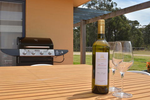 JE Guesthouse, Central To All The Hunter Valley Has To Offer - Hobart Tourism 10