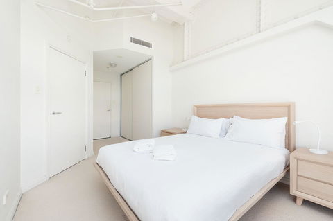 Waterfront Apartment On Sydney Harbour - Tourism TAS 10