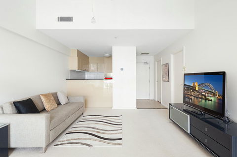 Waterfront Apartment On Sydney Harbour - Tourism TAS 7