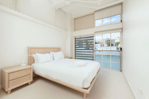 Waterfront Apartment On Sydney Harbour - Tourism TAS 0