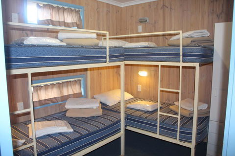 Lani\'s Holiday Island - Hobart Tourism 3