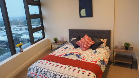 SkyGarden Sydney Olympic Park 3 & 4 Bedroom City View - Hobart Tourism 8