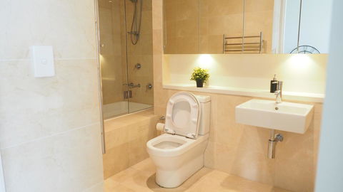 SkyGarden Sydney Olympic Park 3 & 4 Bedroom City View - Hobart Tourism 6
