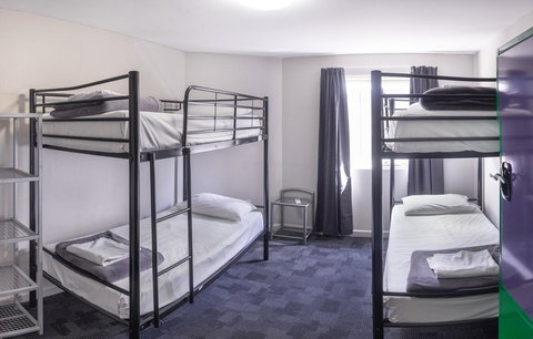 Big Backpackers Hostel - Tourism TAS 26