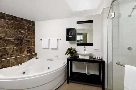 Rydges Mount Panorama Bathurst - Tourism TAS 23