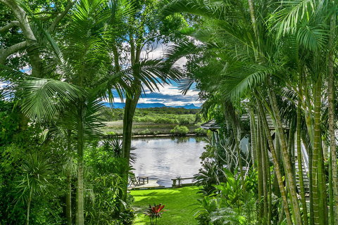 A Beach House At Byron - Hobart Tourism 3