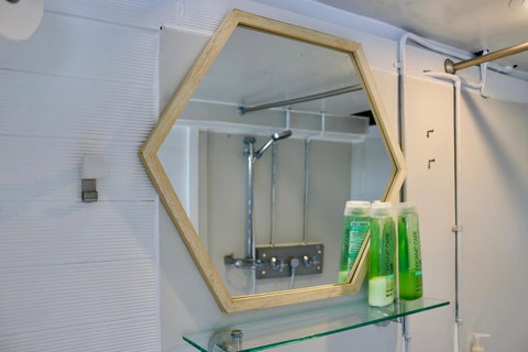 A Beach House At Byron - Hobart Tourism 24