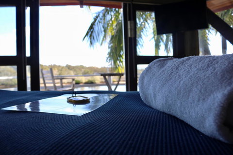 A Beach House At Byron - Hobart Tourism 22