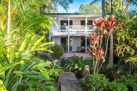 A Beach House At Byron - Hobart Tourism 4