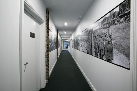 The Lucky Hotel - Hobart Tourism 32