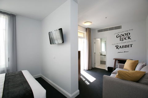 The Lucky Hotel - Hobart Tourism 29