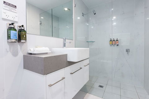 The Lucky Hotel - Hobart Tourism 21