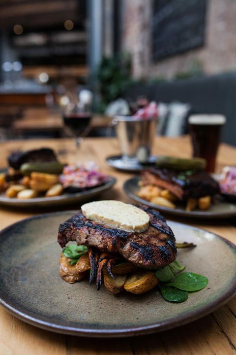The Lucky Hotel - Hobart Tourism 40