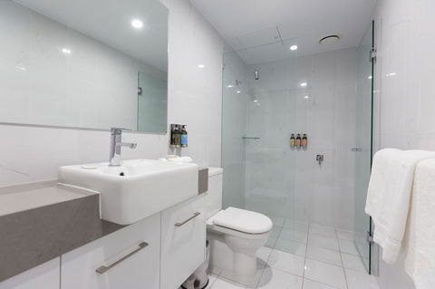 The Lucky Hotel - Hobart Tourism 5