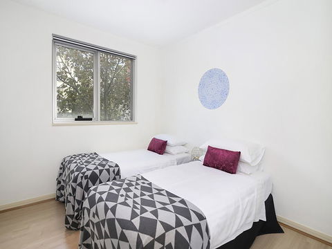 Lower Bridge And Sails - Executive 2BR Darlinghurst Apartment With Balcony And Rooftop Views - Tourism TAS 8