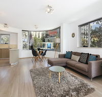Lower Bridge and Sails - Executive 2BR Darlinghurst Apartment with Balcony and Rooftop Views - Tourism TAS