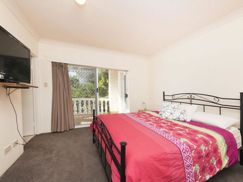 2 The Breckenridge - Hobart Tourism 3