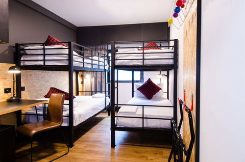 Ibis Budget Sydney East - Tourism TAS 16