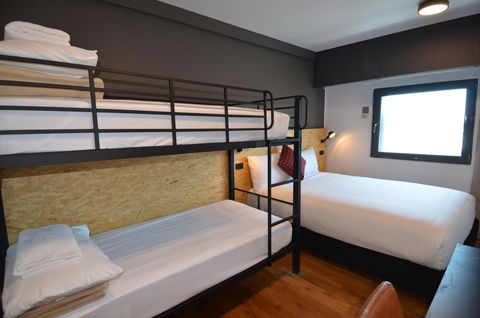 Ibis Budget Sydney East - Tourism TAS 33
