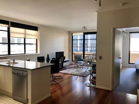 Wyndel Apartments - Apex North Sydney - Hobart Tourism 3
