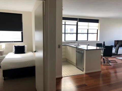 Wyndel Apartments - Apex North Sydney - Hobart Tourism 7
