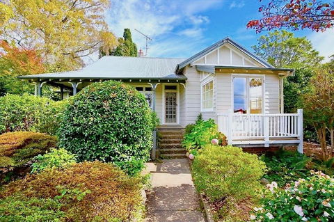 Dangal Gardens - Hobart Tourism 0