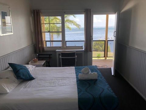 Squid\'s Ink Motel - Hobart Tourism 14