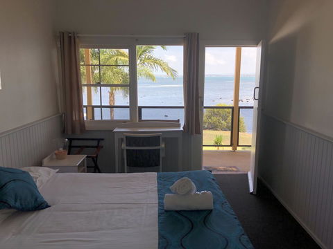 Squid\'s Ink Motel - Hobart Tourism 15